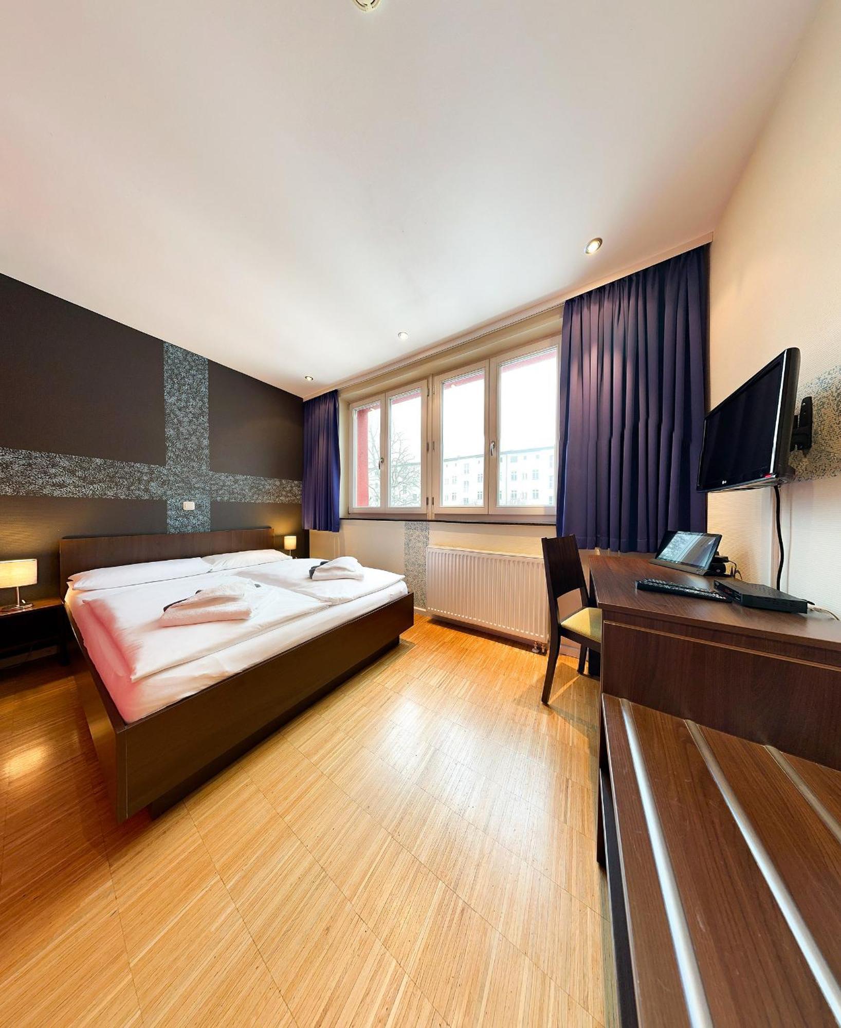 Holi City Apart Hotel Berlin Exteriör bild